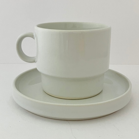 Flat Cup & Saucer Set Bauhaus White by TREND PACIFIC - RARE find - Picture 3 of 14